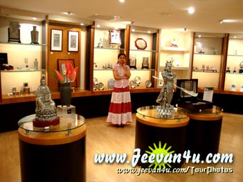 Tintu at Royal Selangor Malaysia Images